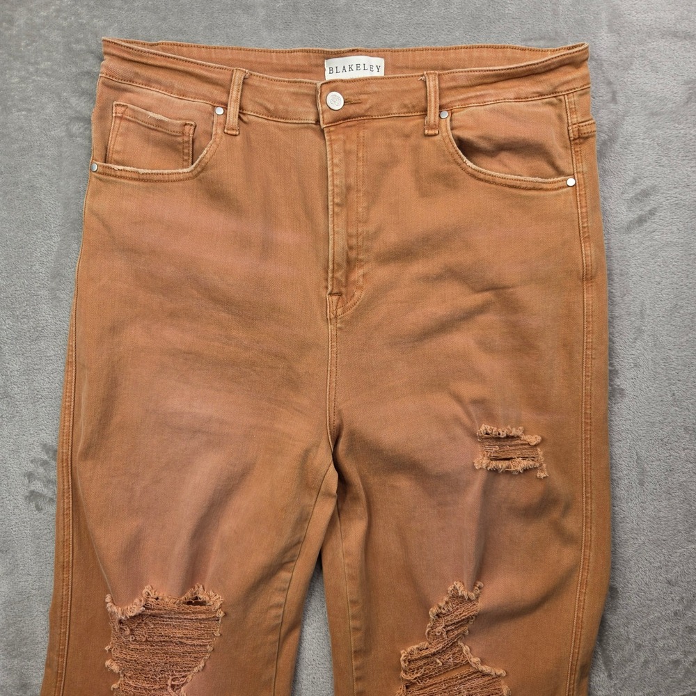 Blakeley Women 2X High Rise Flare Jeans Brown Distressed Ripped Raw Hem Boho 70s - Picture 4 of 12